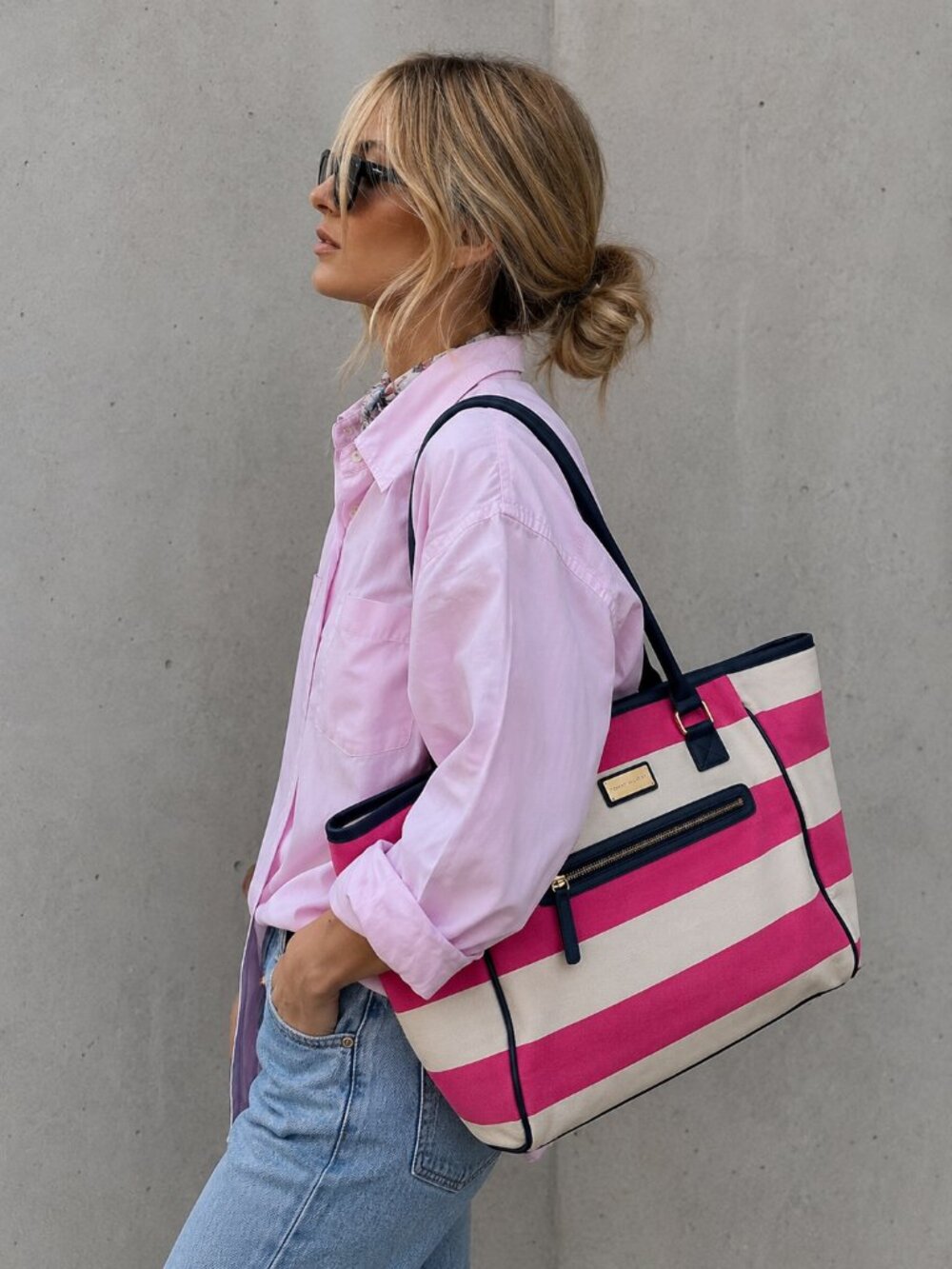 Tommy Hilfiger Large Pink Stripe Canvas Tote Bag Gold Hardware Preppy Coastal